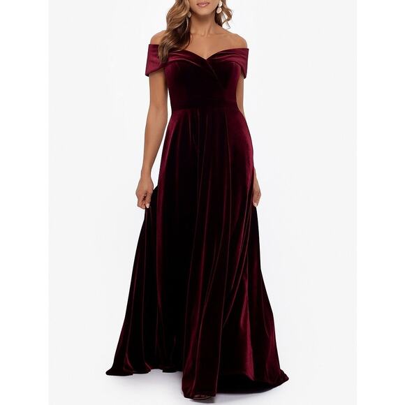 XSCAPE Off-the-Shoulder Short Sleeve Velvet A-Line Front Slit Gown Size 4 NWOT - Picture 1 of 13